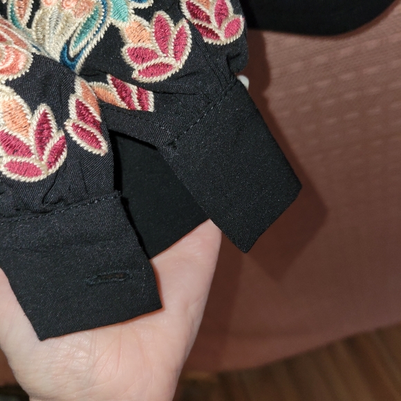 THML Embroidered Long Sleeve Black Top - Picture 4 of 5